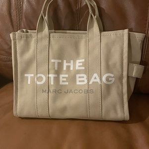 The tote bag Marc jacobs